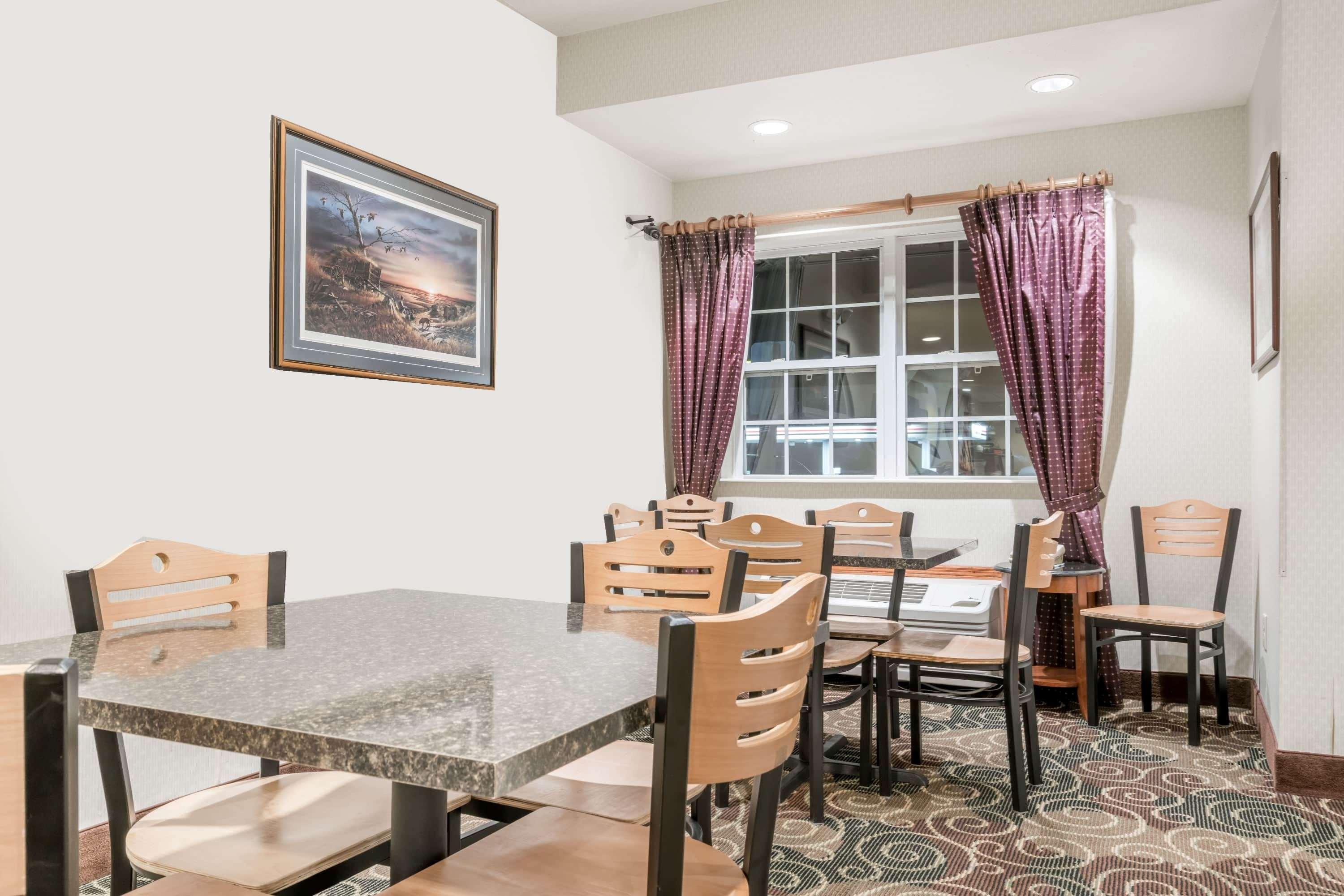 Microtel Inn & Suites By Wyndham Rice Lake Exteriér fotografie