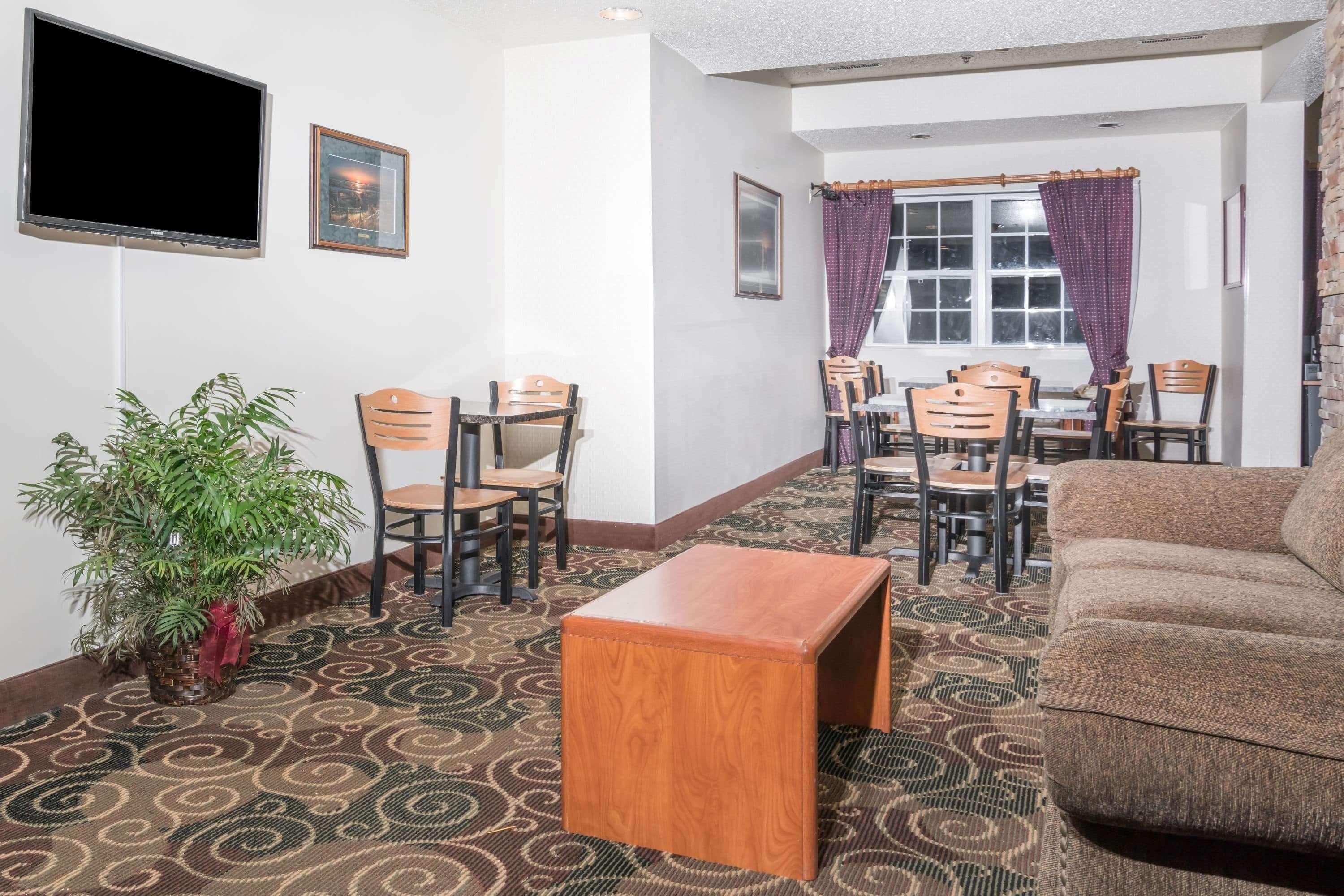 Microtel Inn & Suites By Wyndham Rice Lake Exteriér fotografie