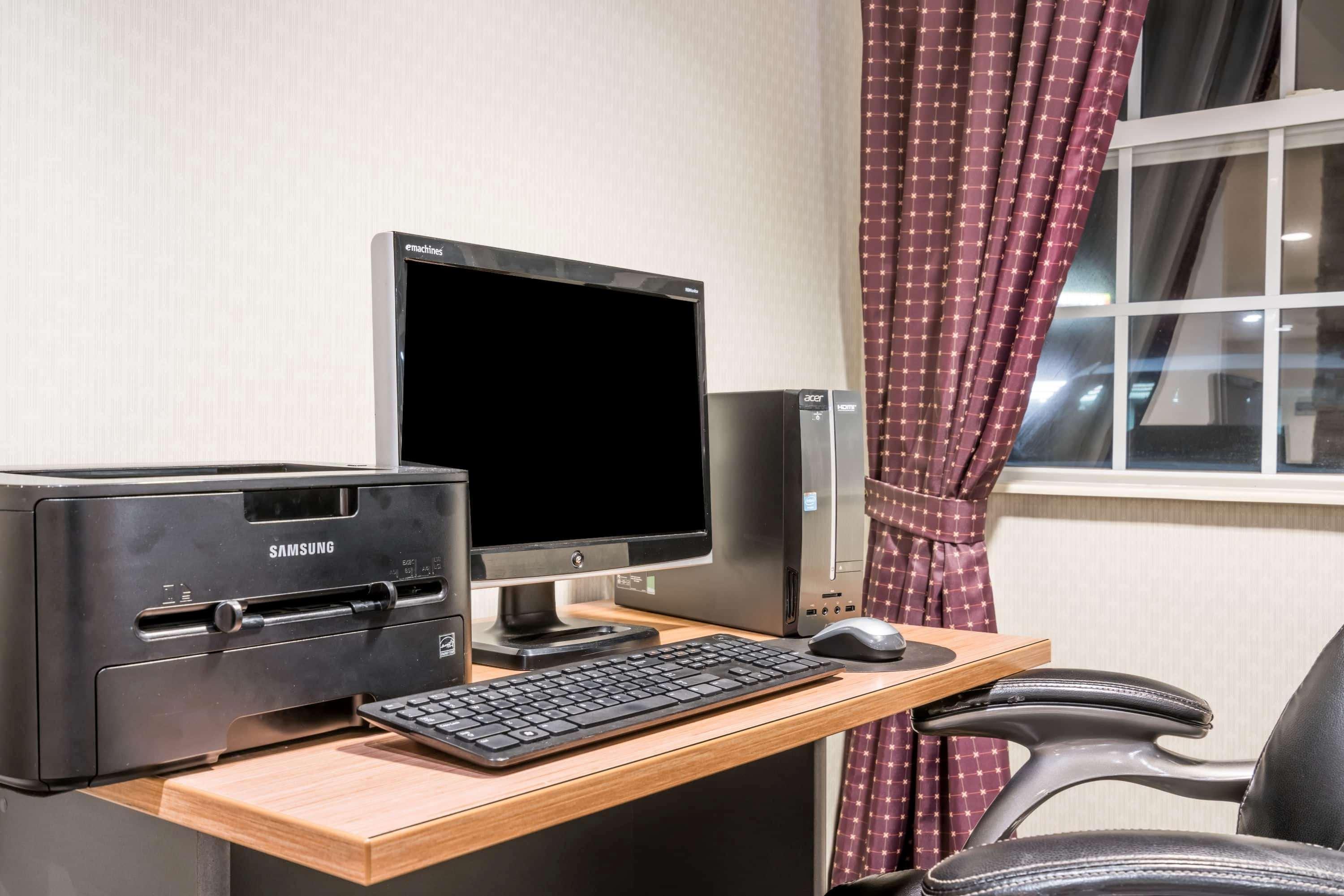 Microtel Inn & Suites By Wyndham Rice Lake Exteriér fotografie